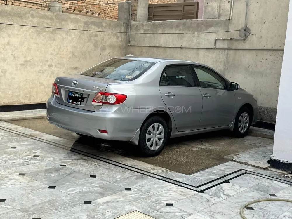 Toyota Corolla 2014 for Sale in Mardan Image-1