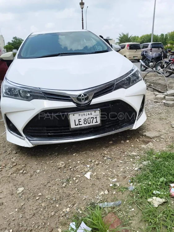 Toyota Corolla 2017 for Sale in Lahore Image-1