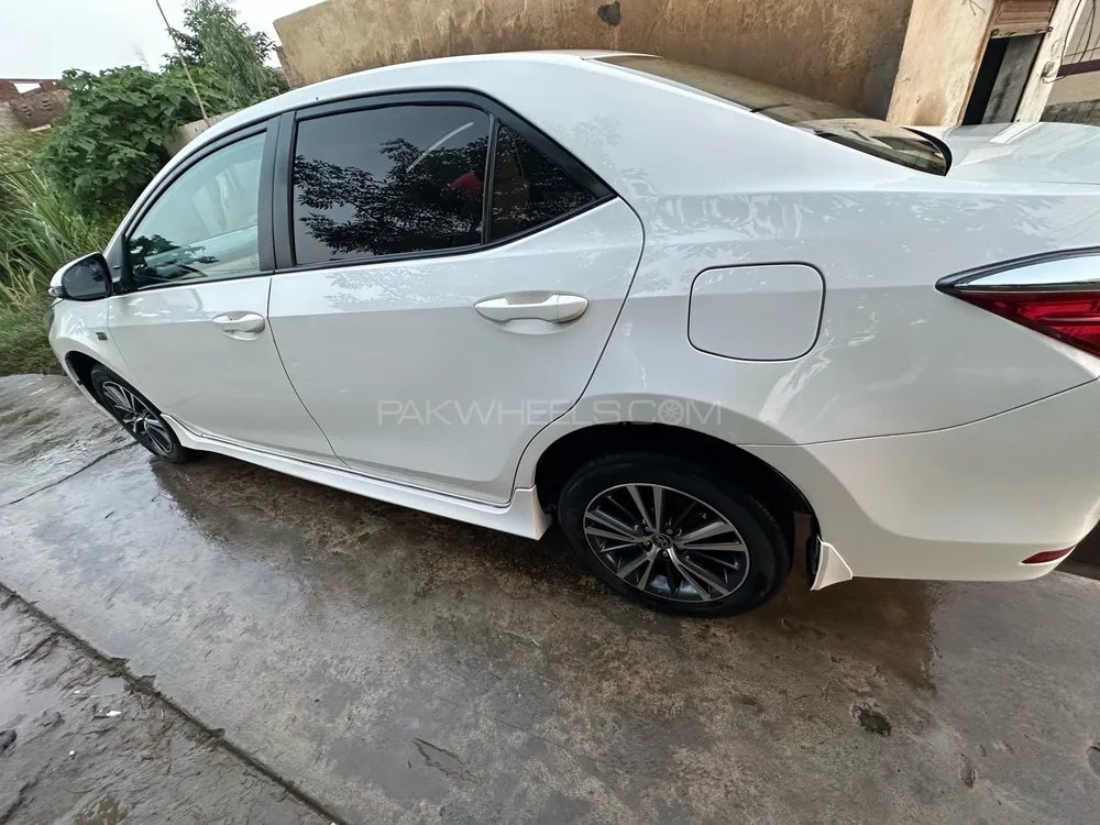 Toyota Corolla 2018 for Sale in Mandi bahauddin Image-1