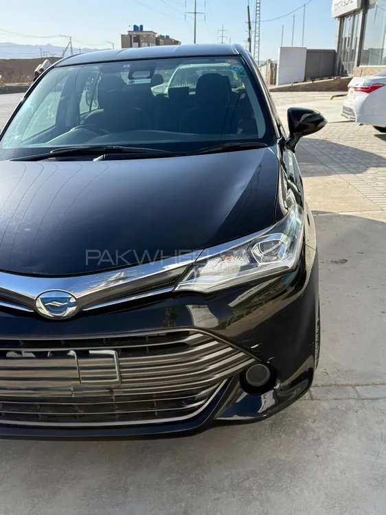Toyota Corolla Axio 2015 for Sale in Quetta Image-1
