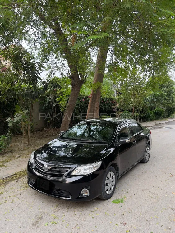 Toyota Corolla 2011 for Sale in Peshawar Image-1