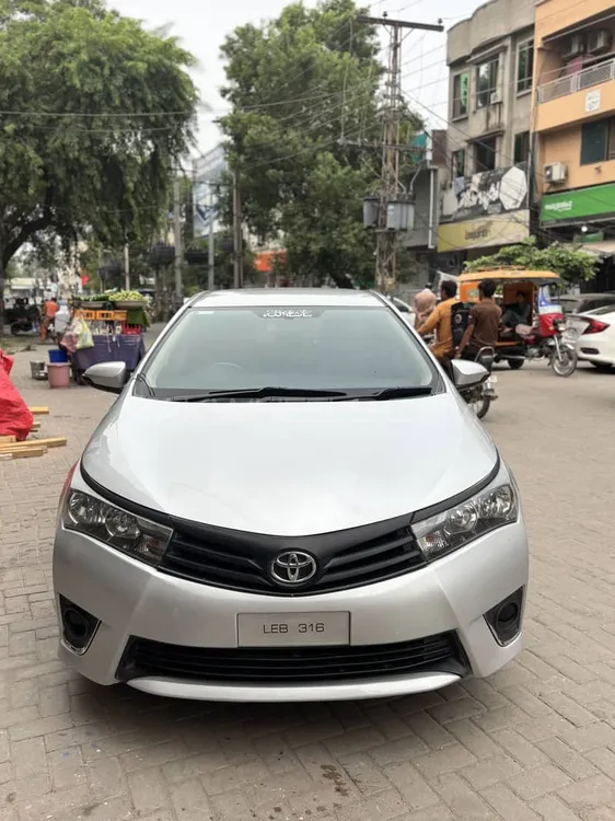 Toyota Corolla 2017 for Sale in Mandi bahauddin Image-1