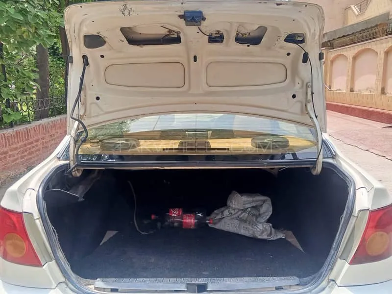 Toyota Corolla 2004 for Sale in Faisalabad Image-1