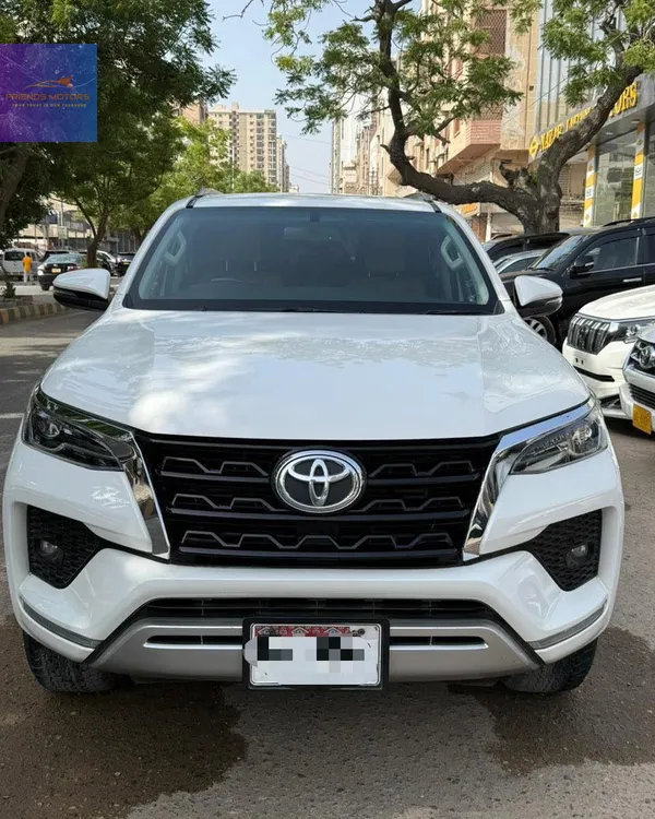 Toyota Fortuner 2022 for Sale in Karachi Image-1