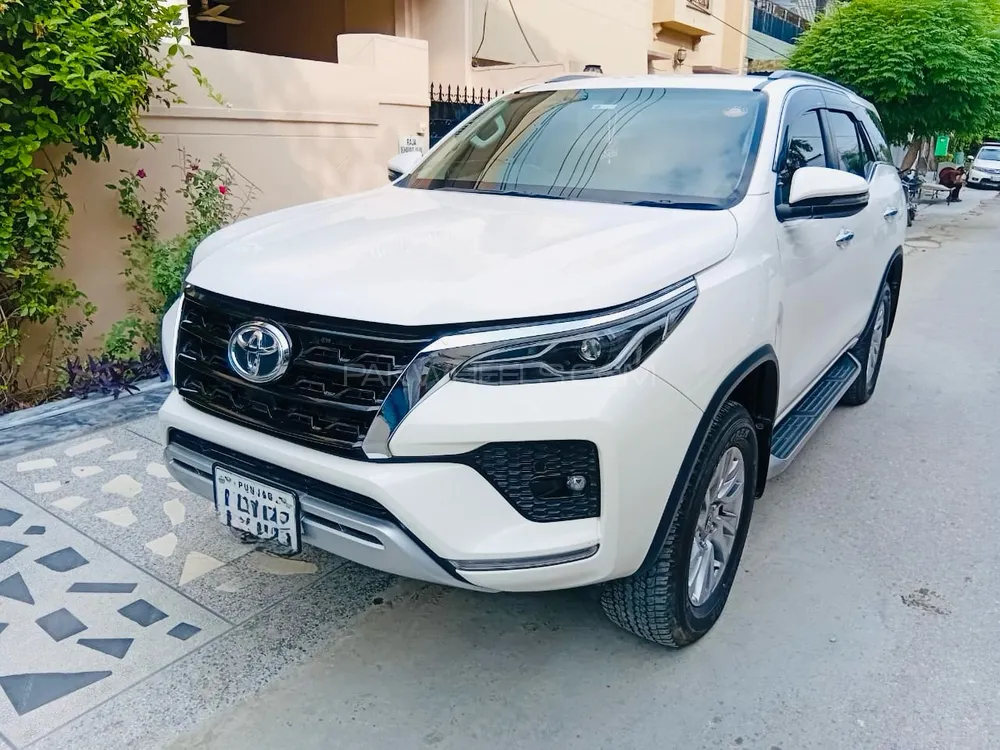 Toyota Fortuner 2022 for Sale in Lahore Image-1