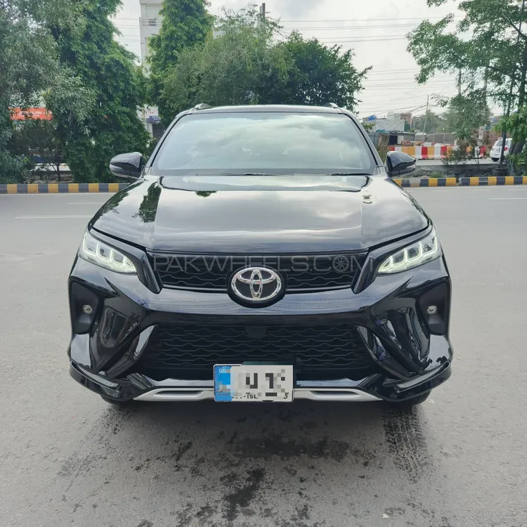 Toyota Fortuner 2024 for Sale in Lahore Image-1