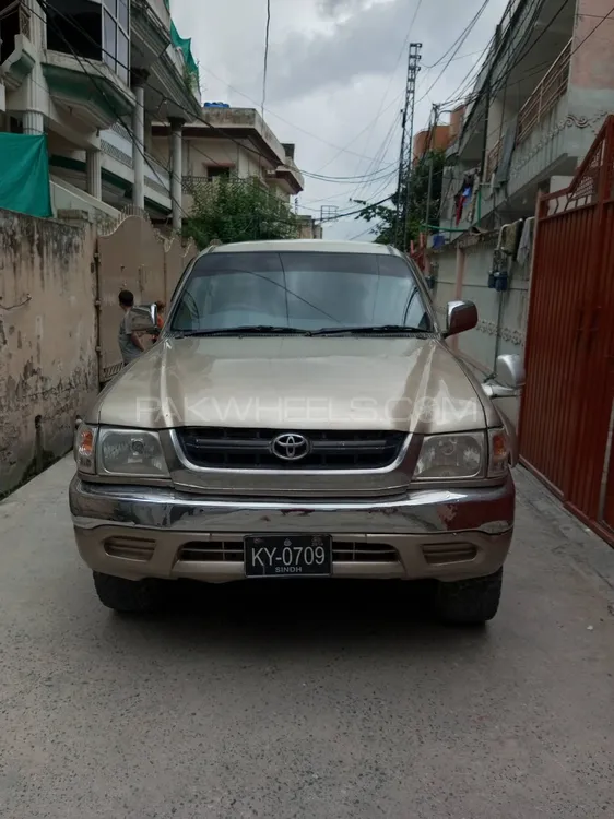 Toyota Hilux 2002 for Sale in Abbottabad Image-1