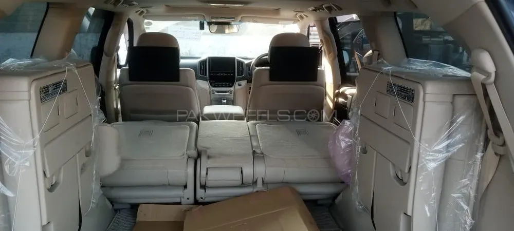 ٹویوٹا لینڈ کروزر 2020 for Sale in لاہور Image-1