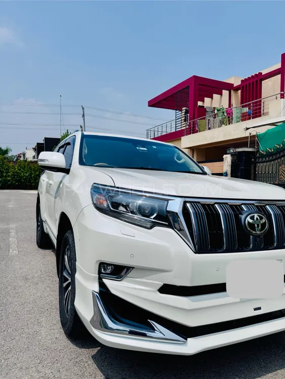 Toyota Prado 2018 for Sale in Sialkot Image-1