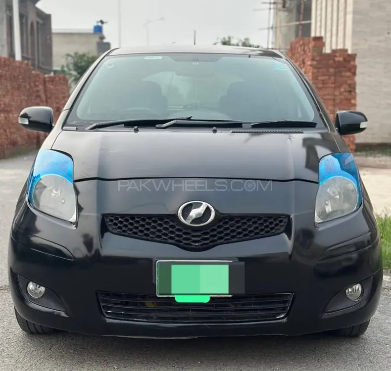 Toyota Vitz 2010 for Sale in Gujranwala Image-1