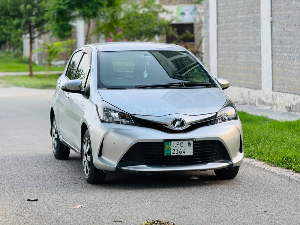 Toyota Vitz 2014 for Sale in Lahore Image-1