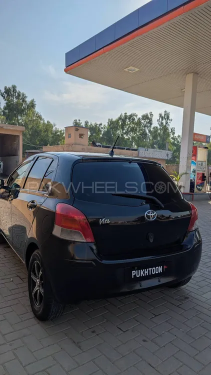 Toyota Vitz 2010 for Sale in Islamabad Image-1