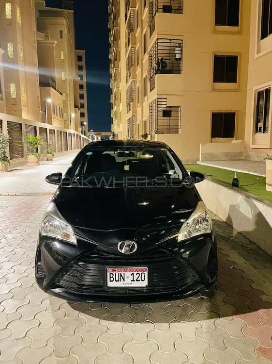 Toyota Vitz 2021 for Sale in Karachi Image-1