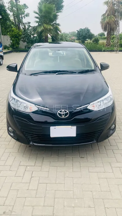 Toyota Yaris Sedan 2021 for Sale in Lahore Image-1