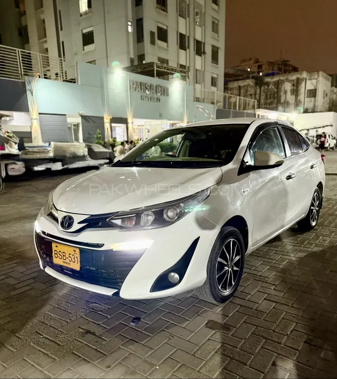 Toyota Yaris Sedan 2020 for Sale in Karachi Image-1