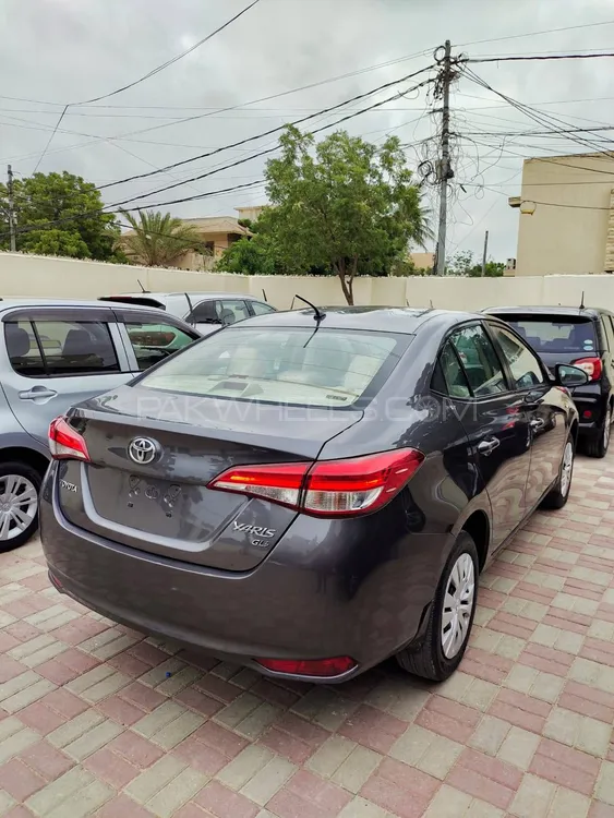 Toyota Yaris Sedan 2020 for Sale in Karachi Image-1