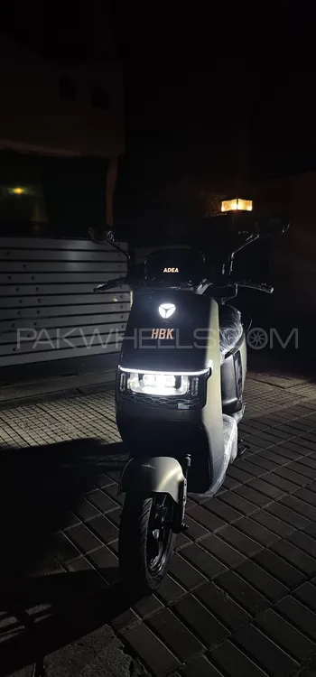Yadea Epoc-H 2025 for Sale Image-1