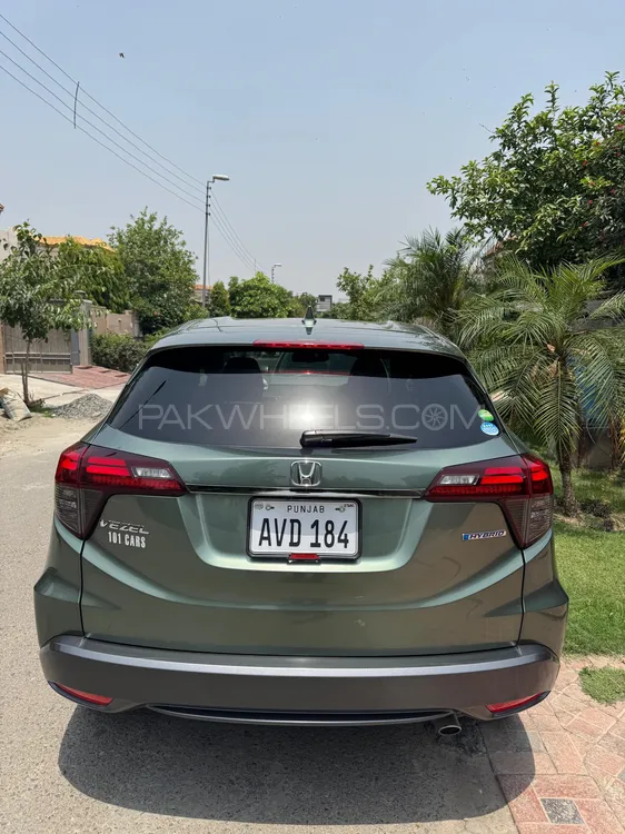 Honda Vezel 2019 for Sale in Lahore Image-1