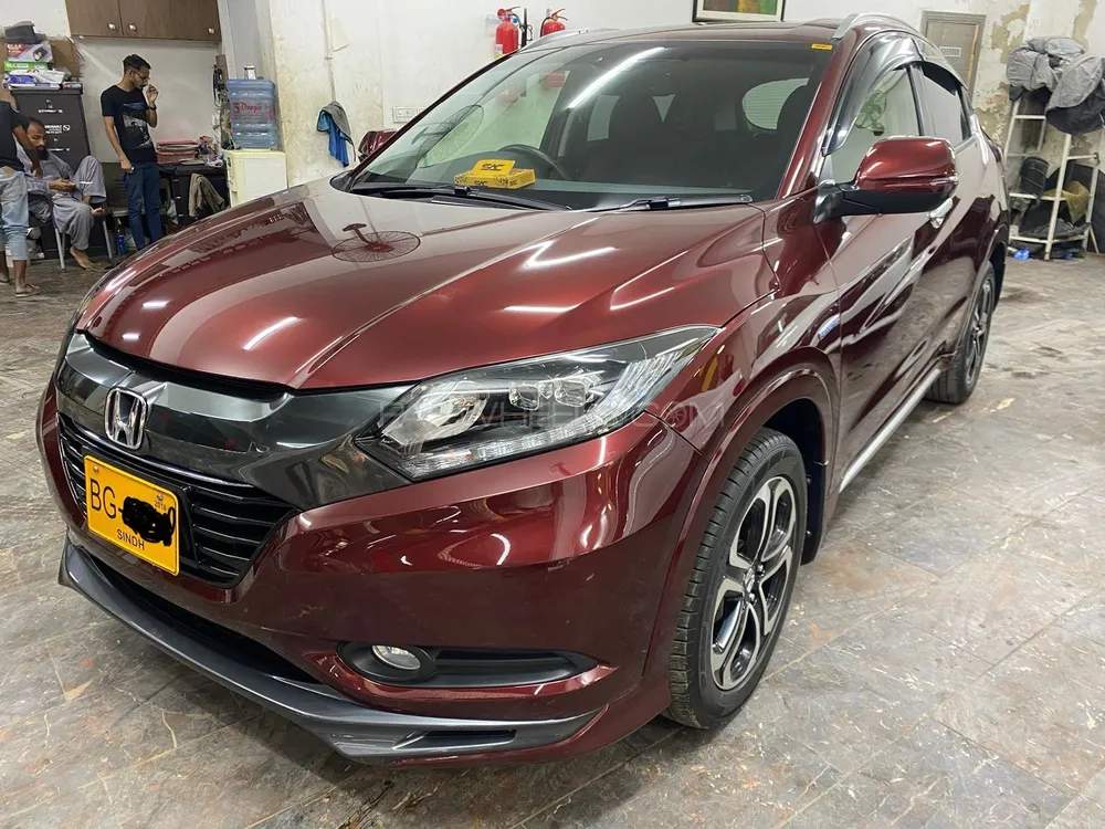 Honda Vezel 2014 for Sale in Karachi Image-1