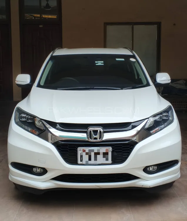 Honda Vezel 2015 for Sale in Lahore Image-1