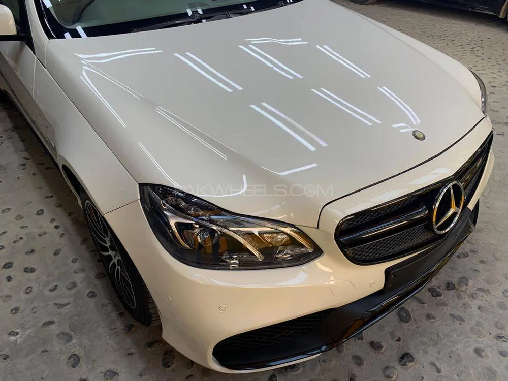 Mercedes Benz E Class 2010 for Sale in Karachi Image-1