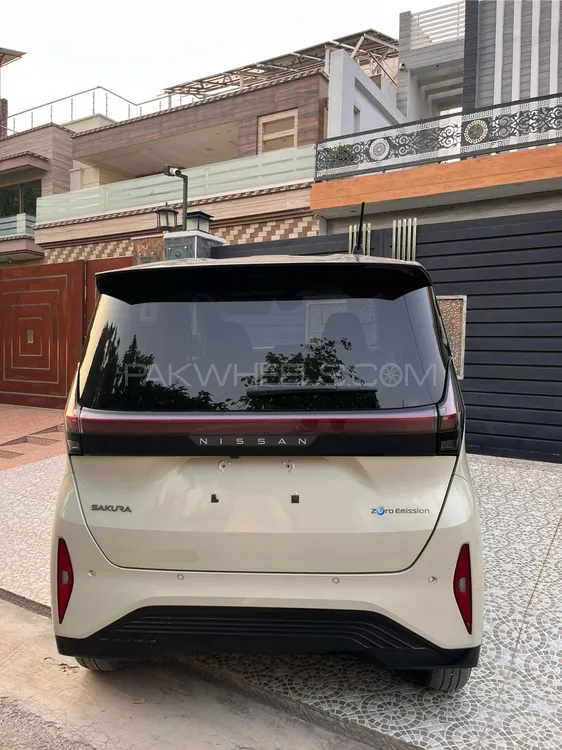 Nissan Note 2023 for Sale in Multan Image-1