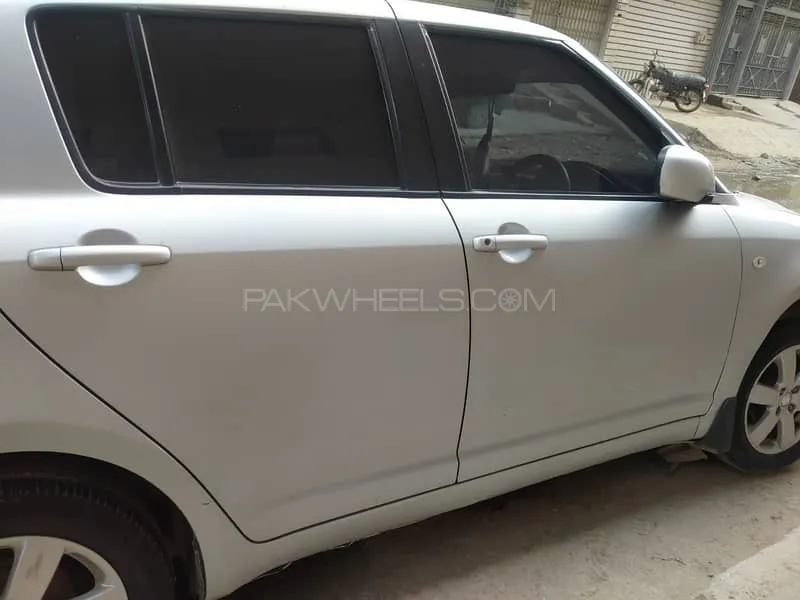 Suzuki Swift 2018 for Sale in Karachi Image-1