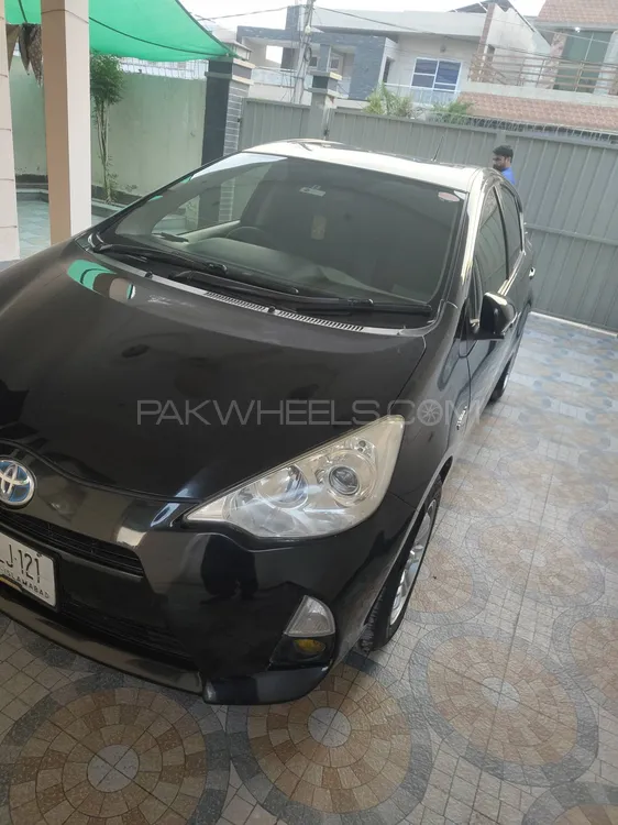 Toyota Aqua 2014 for Sale in Multan Image-1