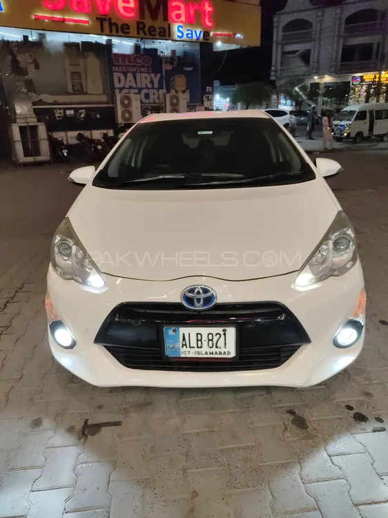 Toyota Aqua 2015 for Sale in Islamabad Image-1