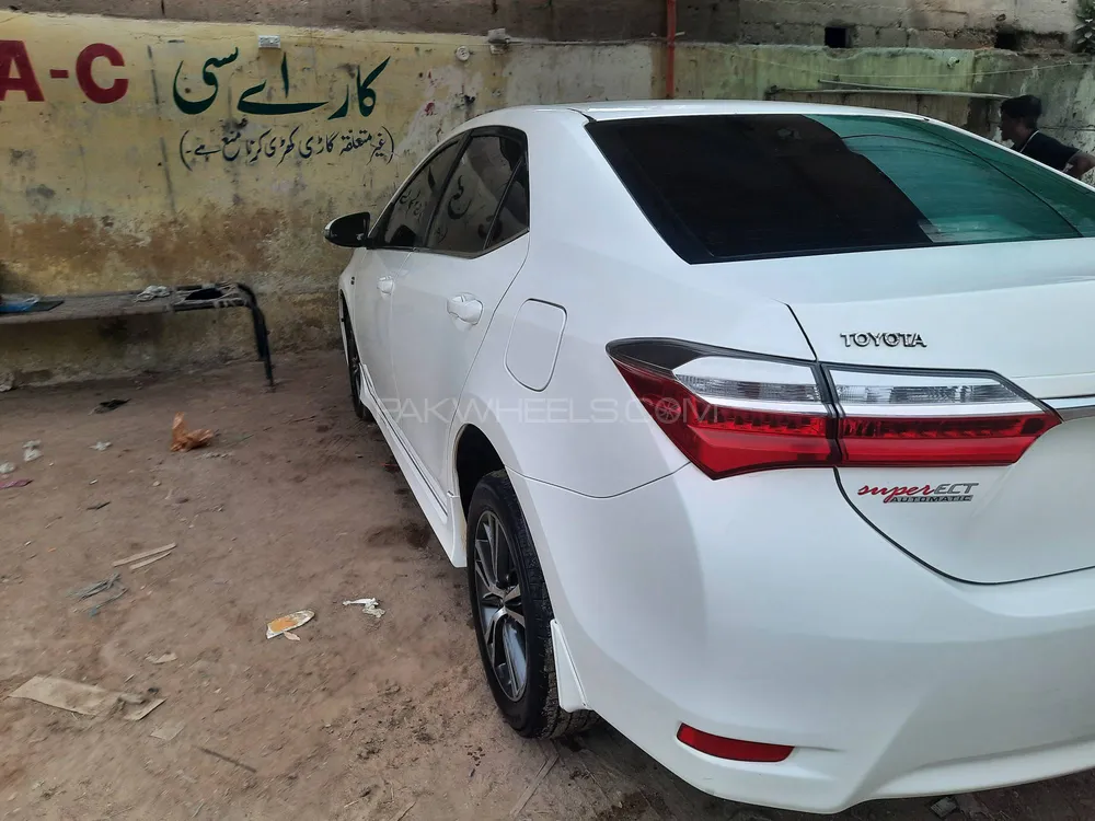 Toyota Corolla 2020 for Sale in Karachi Image-1