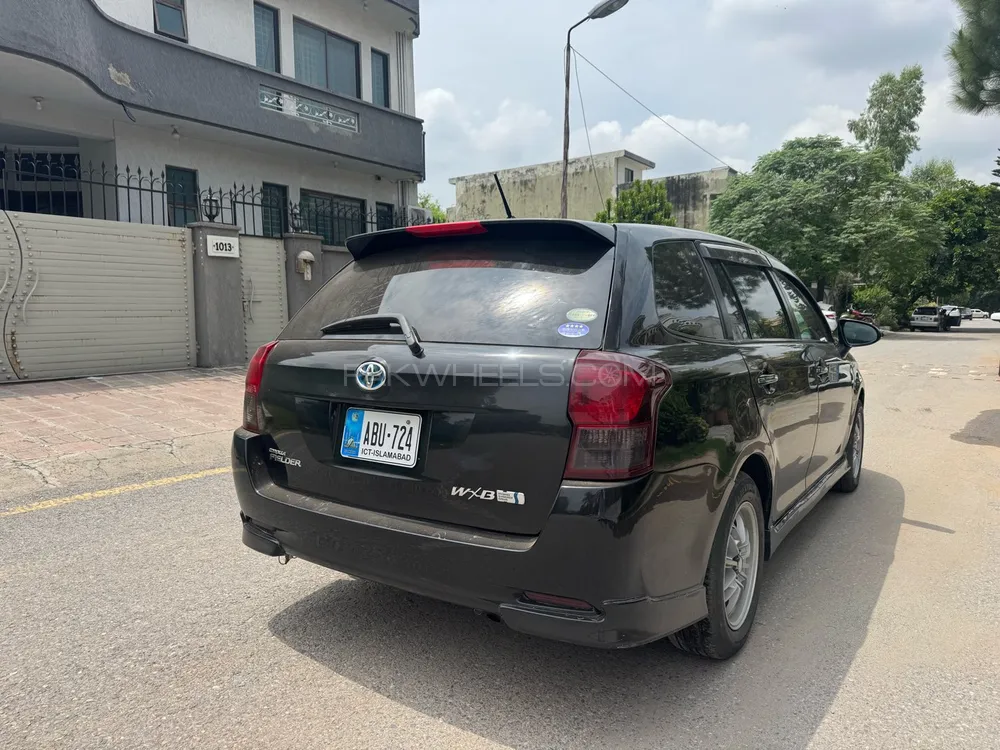 Toyota Corolla Fielder 2014 for Sale in Islamabad Image-1