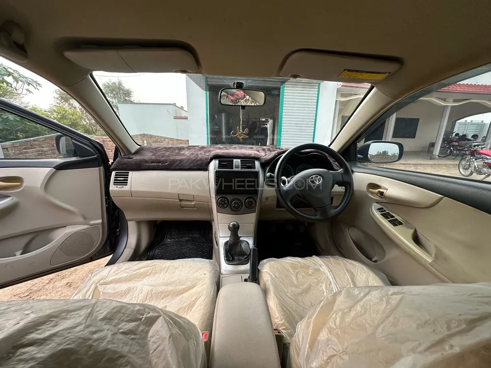 Toyota Corolla 2012 for Sale in Jhang Image-1