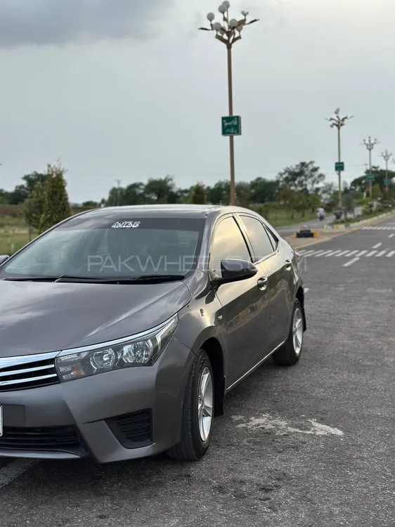 Toyota Corolla 2016 for Sale in Islamabad Image-1