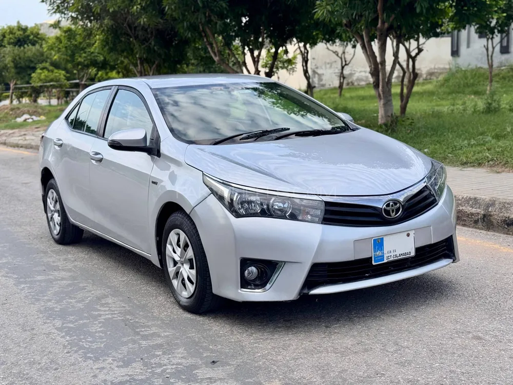 Toyota Corolla 2017 for Sale in Islamabad Image-1