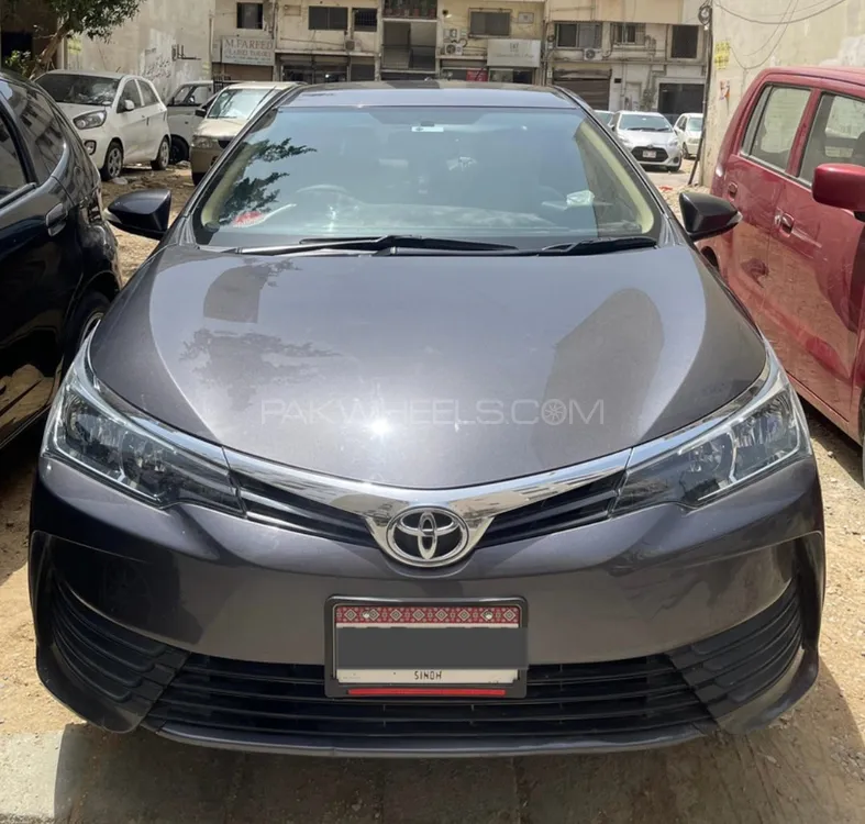 Toyota Corolla 2018 for Sale in Karachi Image-1