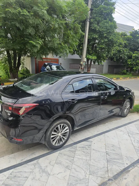 Toyota Corolla 2016 for Sale in Lahore Image-1