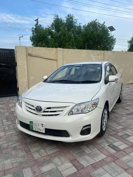 Toyota Corolla 2013 for Sale in Lahore Image-1