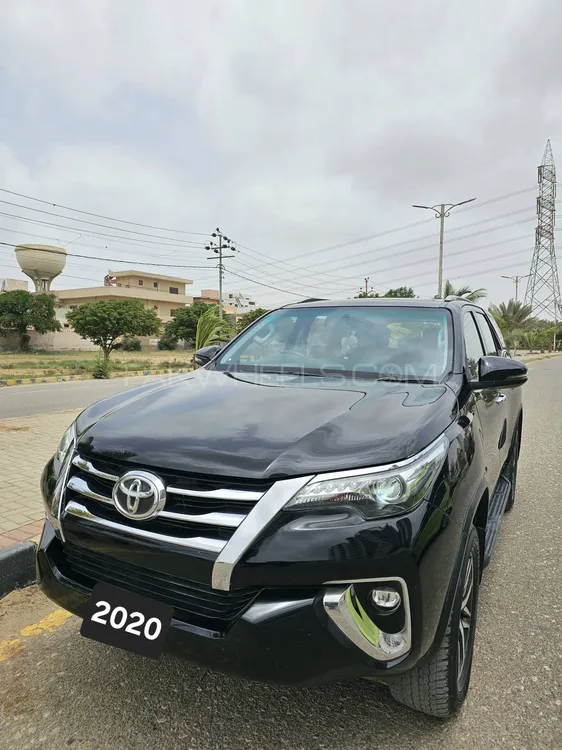 Toyota Fortuner 2020 for Sale in Karachi Image-1
