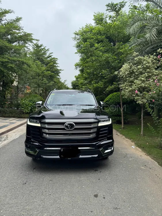 Toyota Land Cruiser 2023 for Sale in Sialkot Image-1