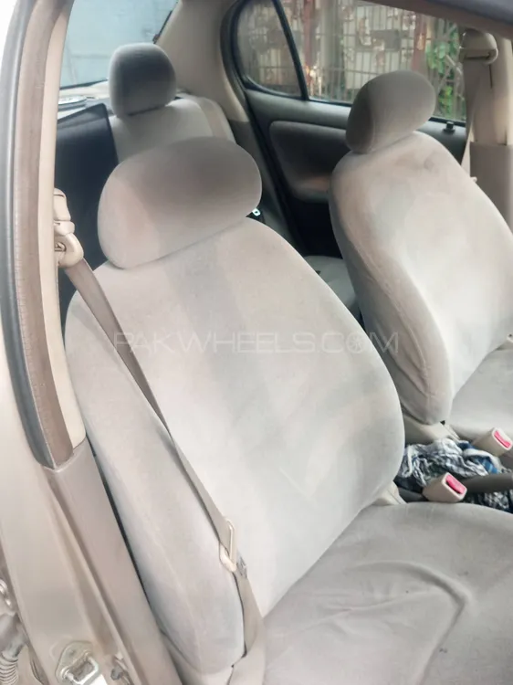 Toyota Platz 2007 for Sale in Lahore Image-1