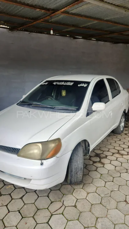 Toyota Platz 2000 for Sale in Abbottabad Image-1