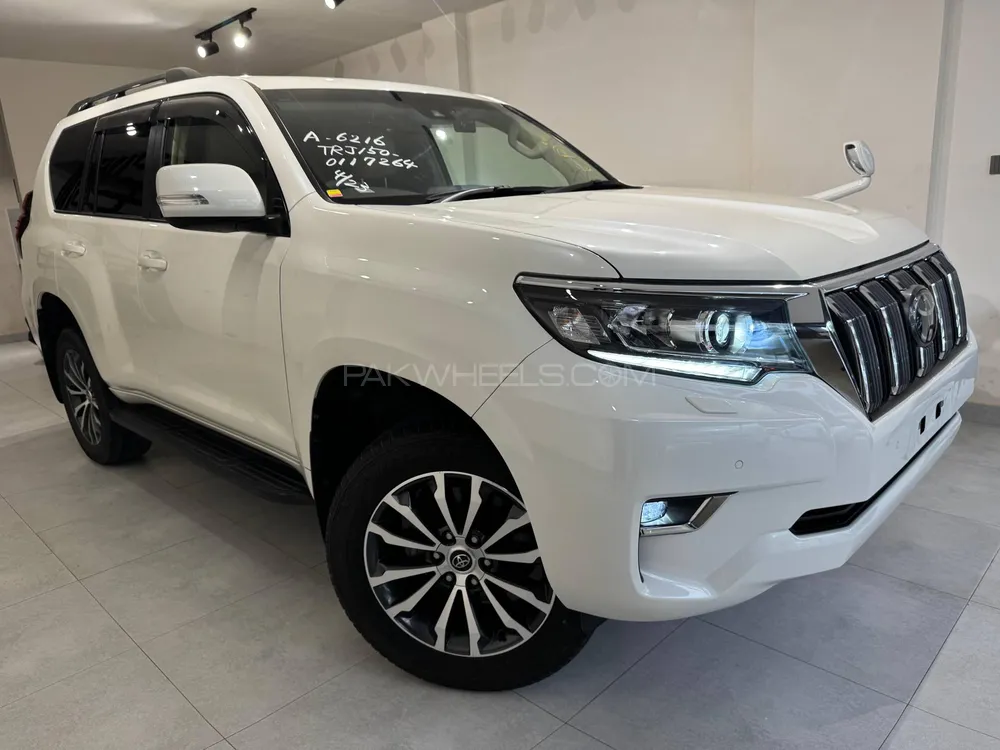 Toyota Prado 2020 for Sale in Karachi Image-1