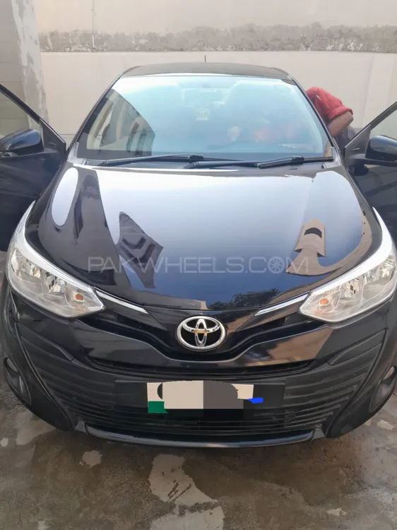 Toyota Yaris Sedan 2021 for Sale in Lahore Image-1