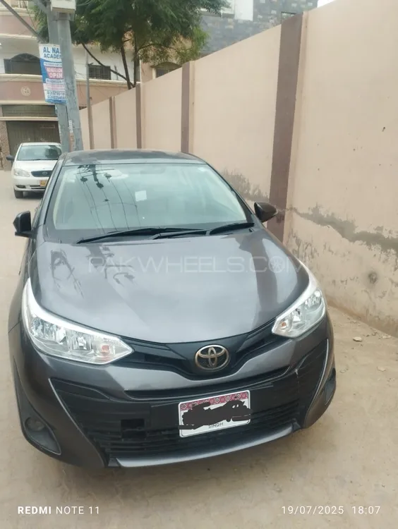 Toyota Yaris Sedan 2021 for Sale in Karachi Image-1