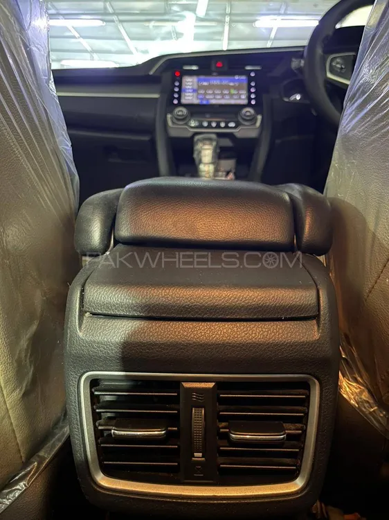 Honda Civic 2018 for Sale in Karachi Image-1