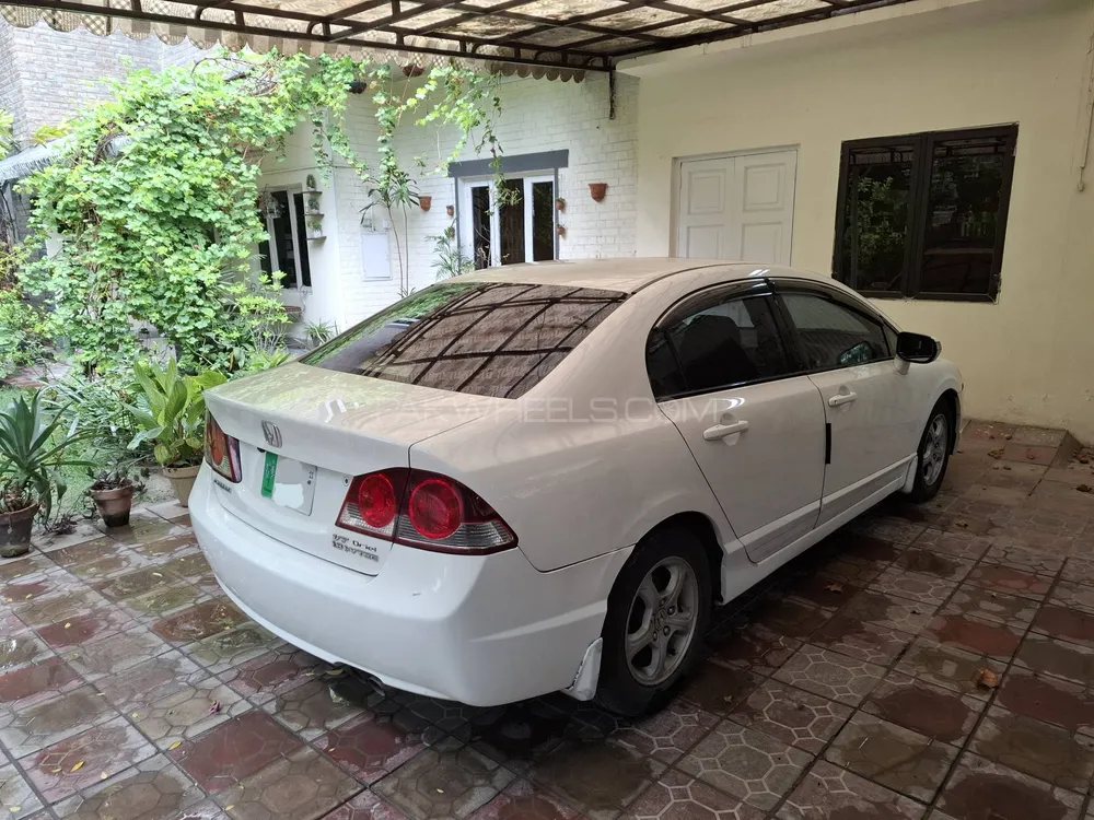 Honda Civic 2011 for Sale in Peshawar Image-1