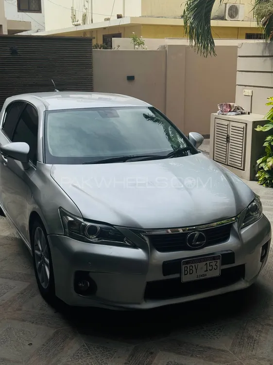 Lexus CT200h 2011 for Sale in Karachi Image-1