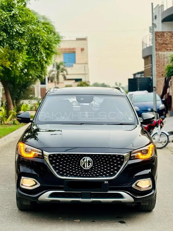 MG HS 2023 for Sale in Faisalabad Image-1