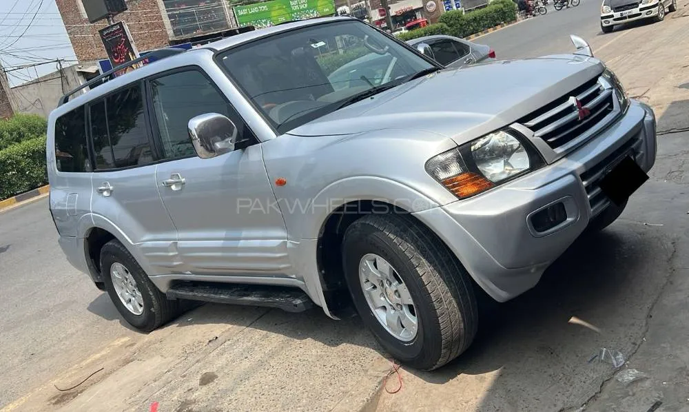 Mitsubishi Pajero 2003 for Sale in Faisalabad Image-1
