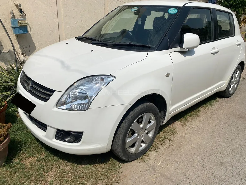 Suzuki Swift 2017 for Sale in Lahore Image-1
